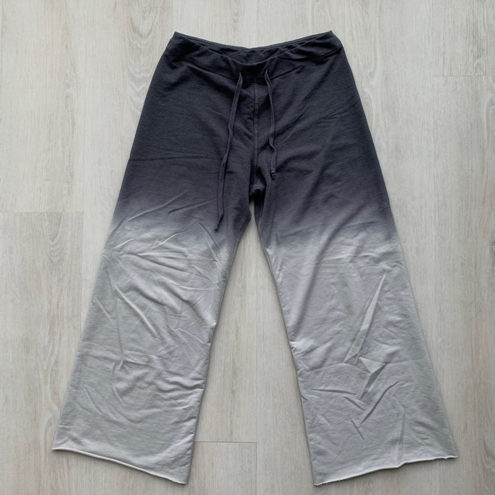 Sundays	Perry Gradient Black/White Dip Dye Cropped Sweatpants (1/2 Set)